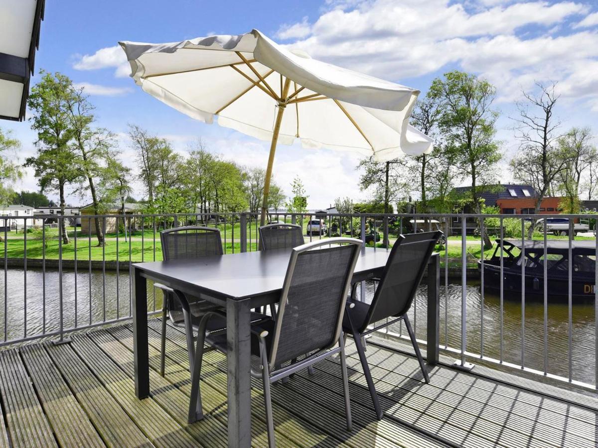 Landal Waterpark Sneekermeer Terherne Room photo